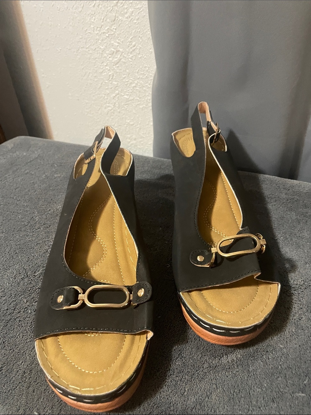 Women's Black Open-Toe Wedge Sandals NWOT